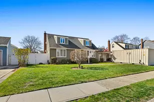 3976 Wicks Ave, Seaford, NY 11783 - Photo 2