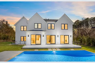 354 St Andrews Road, Southampton, NY 11968 - Photo 2