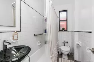 512 Kappock St, Bronx, NY 10463 - Photo 10