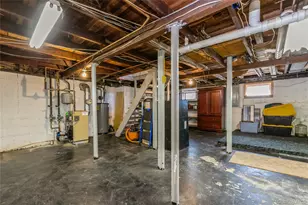 146 Swezey Ln, Middle Island, NY 11953 - Photo 34