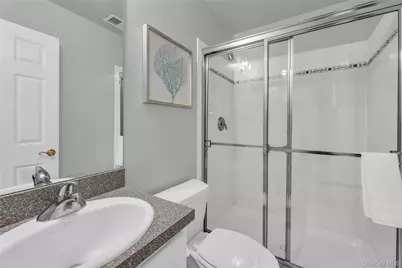 40 Eagle Circle, Bohemia, NY 11716 - Photo 16