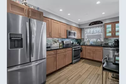 658 Pine Street, Brooklyn, NY 11208 - Photo 8