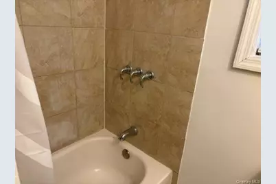 260-55 Langston Avenue #E-1, Glen Oaks, NY 11004 - Photo 12