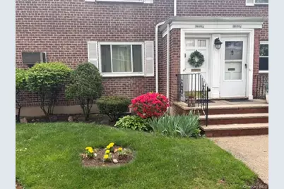 260-55 Langston Avenue #E-1, Glen Oaks, NY 11004 - Photo 2