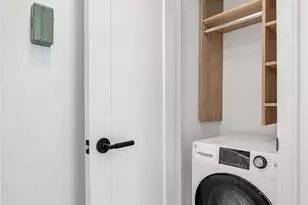 18 W 70th St, New York, NY 11023 - Photo 18