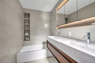 18 W 70th St, New York, NY 11023 - Photo 14