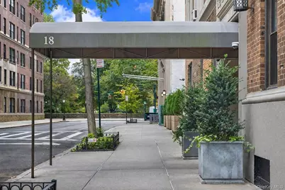 18 W 70 Street #9-H, New York, NY 11023 - Photo 24