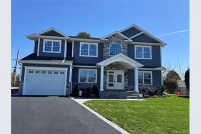 11 Evelyn Court, Syosset, NY 11791 - Photo 2