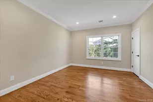 11 Evelyn Ct, Syosset, NY 11791 - Photo 14