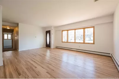 507 Joan Street, Ronkonkoma, NY 11779 - Photo 4