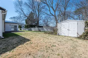 507 Joan St, Ronkonkoma, NY 11779 - Photo 28