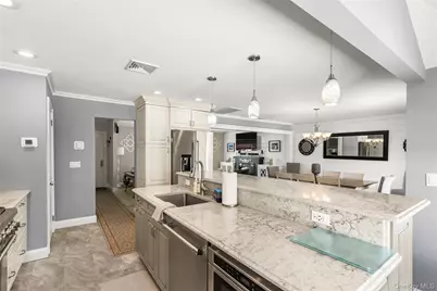 40 Wagstaff Lane, West Islip, NY 11795 - Photo 16