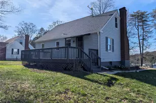 392 Titusville Rd, Poughkeepsie, NY 12603 - Photo 4