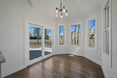 112 S Hillside Avenue, Nesconset, NY 11767 - Photo 14