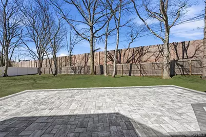 112 S Hillside Avenue, Nesconset, NY 11767 - Photo 48