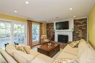 3 Clemson Ln, Woodbury, NY 11797 - Photo 8