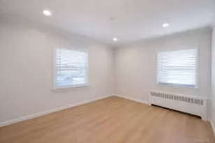 7-06 Leggett Pl, Whitestone, NY 11357 - Photo 6