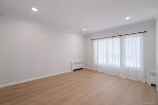 7-06 Leggett Pl, Whitestone, NY 11357 - Photo 4