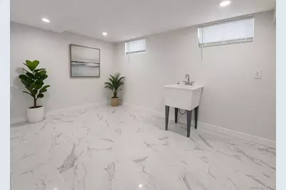 706 Leggett Place, Whitestone, NY 11357 - Photo 10