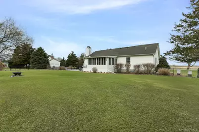 47 Pier Avenue, Riverhead, NY 11901 - Photo 2