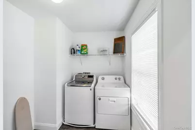 215 North Street, Greenport, NY 11944 - Photo 10