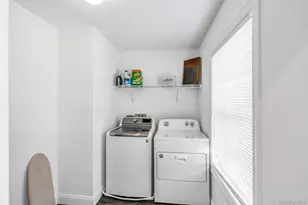 215 North St, Greenport, NY 11944 - Photo 10