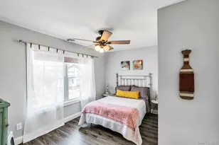 215 North St, Greenport, NY 11944 - Photo 12