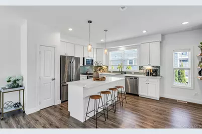 215 North Street, Greenport, NY 11944 - Photo 28