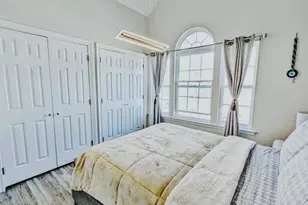 180 Country Rd, Medford, NY 11763 - Photo 24