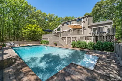 76 Island View Drive W, Sag Harbor, NY 11963 - Photo 32