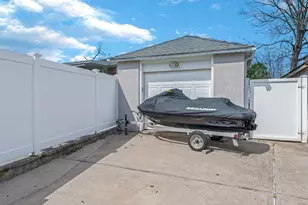146-07 17th Ave, Whitestone, NY 11357 - Photo 18