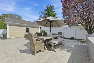130 Wellington Rd, Mineola, NY 11501 - Photo 38