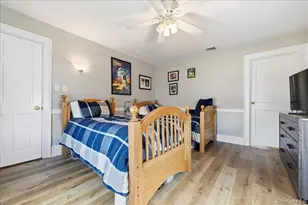 130 Wellington Rd, Mineola, NY 11501 - Photo 28