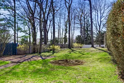 70 Deepdale Drive, South Huntington, NY 11746 - Photo 32