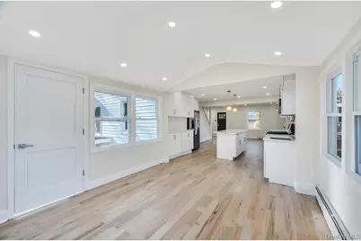 624 Townline Road, Hauppauge, NY 11788 - Photo 14