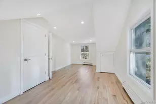 624 Townline Rd, Hauppauge, NY 11788 - Photo 20