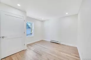 624 Townline Rd, Hauppauge, NY 11788 - Photo 22