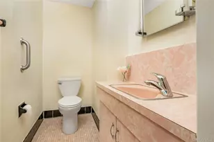 95-01 43rd Ave, Elmhurst, NY 11373 - Photo 14