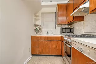 95-01 43rd Ave, Elmhurst, NY 11373 - Photo 16