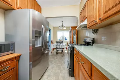 95-01 43rd Avenue, Elmhurst, NY 11373 - Photo 22