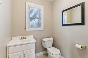 1 Huntington Bay Rd, Huntington, NY 11743 - Photo 14