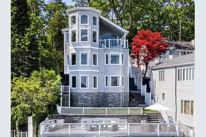 565 McKinley Terrace, Centerport, NY 11721 - Photo 1