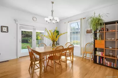 218 Seventh Avenue, Pelham, NY 10803 - Photo 12