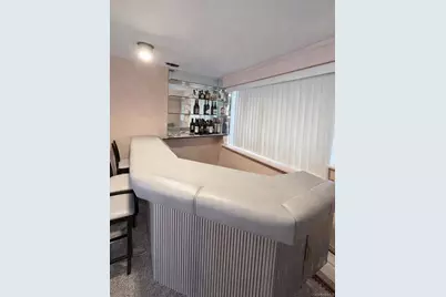 126 Radcliffe Road, Plainview, NY 11803 - Photo 8