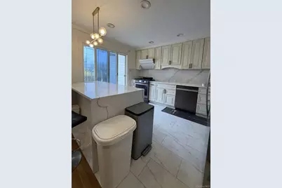 126 Radcliffe Road, Plainview, NY 11803 - Photo 2