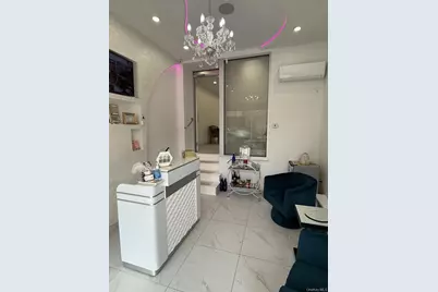 10712 71st Road, Forest Hills, NY 11375 - Photo 2