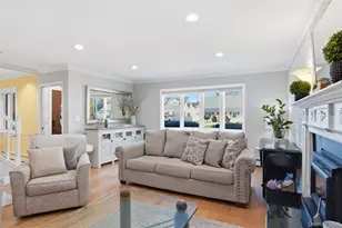 268 Curtis Ave, Carle Place, NY 11514 - Photo 8