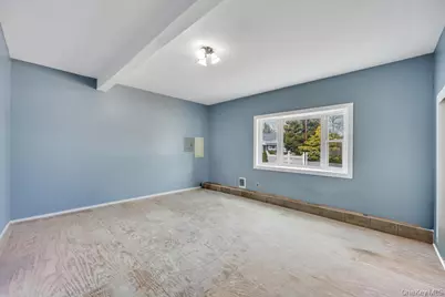 10 Winnetica Lane, East Islip, NY 11730 - Photo 22