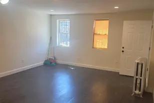 104-07 177th St, Jamaica, NY 11433 - Photo 2