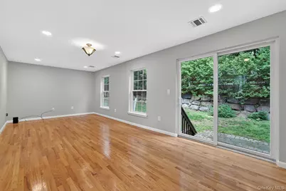 16 W Railroad Avenue, Garnerville, NY 10923 - Photo 14